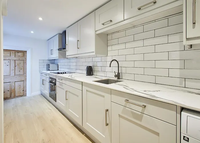 Host & - Penny Farthing * Whitby