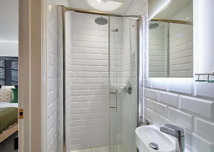 Host & - Penny Farthing * Whitby