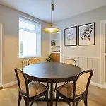 Host & - Penny Farthing Tatil Evi